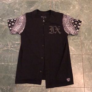 NINTH HALL Baseball Tee